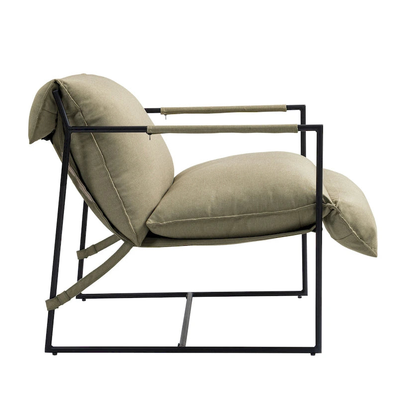 Fauteuil d'appoint en tissu, avec structure en métal et assise suspendue.