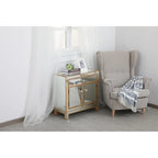 Meuble miroir antique de 29 po